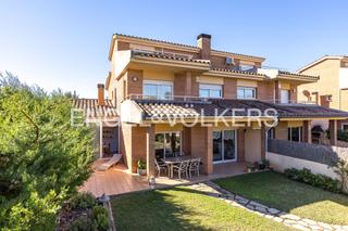Miete Reihenhaus in Can Pei. Magnifica casa pareada con 5 dormitorios dobles