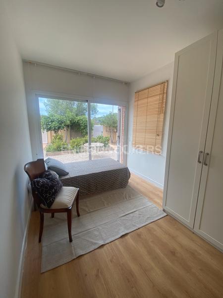 Foto 64777fcf-72ef-43ae-a96d-8565f10fe599. Rent semi detached house with heating parking pool in Sitges