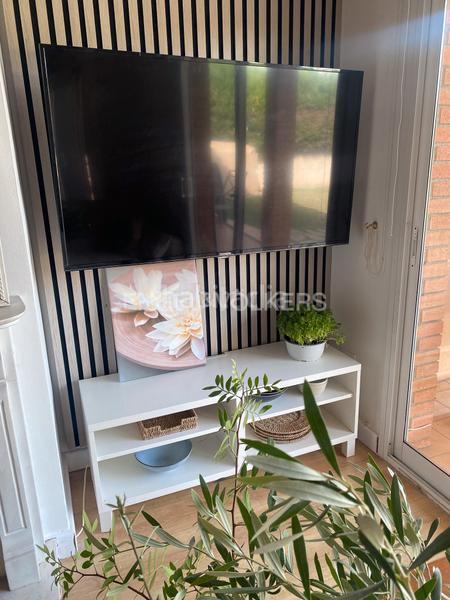 Foto 9eef0743-6a3f-4bc2-89a5-ebe379f3f094. Rent semi detached house with heating parking pool in Sitges