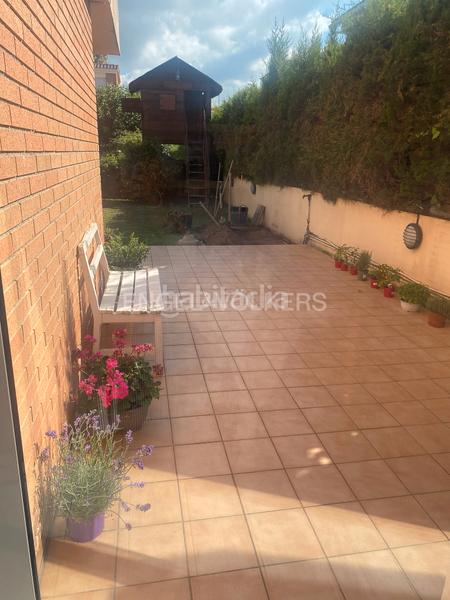 Foto b674fabd-4407-4728-a757-50243ff0726b. Rent semi detached house with heating parking pool in Sitges