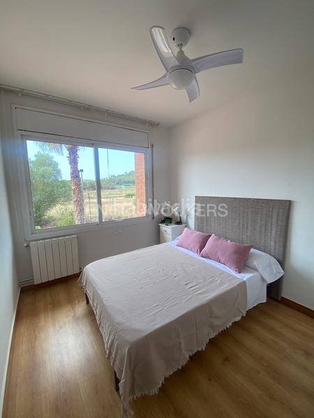 Foto d3ee1e28-ff5f-4dc9-81af-a9ef0d9f0eb0. Rent semi detached house with heating parking pool in Sitges