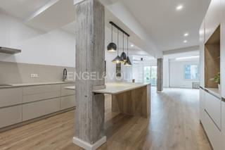 Lloguer Apartament a Sant Ramon - Maternitat. Maravillosa vivienda a estrenar en les corts.