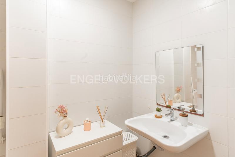 Foto 194d1b39-d347-49ec-9f02-0c9f178e69df. Estudio local comercial en galería a pie de calle en Calella