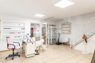 Monolocale in Calella. Local comercial en galería a pie de calle en calella