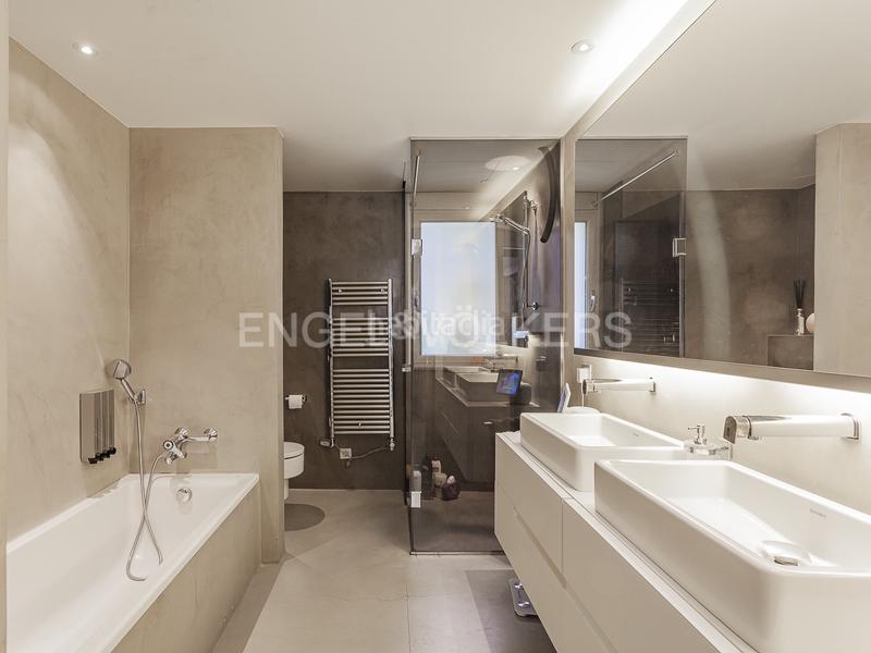 Foto 1f47ff6f-bc9e-4930-91e6-edf075ce6926. Casa amb calefacció aparcament piscina a Valldoreix Sant Cugat del Vallès