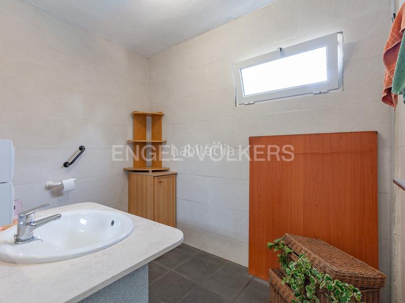 Foto 85000ca6-3d4b-4137-bb1f-393bfef91412. Casa amb calefacció aparcament piscina a Valldoreix Sant Cugat del Vallès