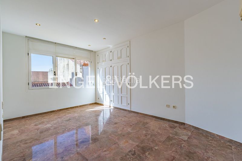 Foto dd15111d-c8b3-4bef-bdce-8addbd1c09f7. Dúplex amb calefacció aparcament a Barri del Centre Terrassa