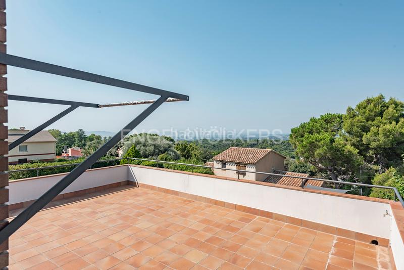 Foto 16773f87-afba-4757-ac66-a1ee0e598c69. Maison avec chauffage parking piscine dans Ametlla del Vallès (L´)