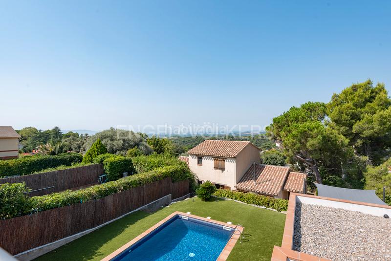 Foto 98d7ab60-1581-4007-af8d-9830ebcbfc6c. Maison avec chauffage parking piscine dans Ametlla del Vallès (L´)