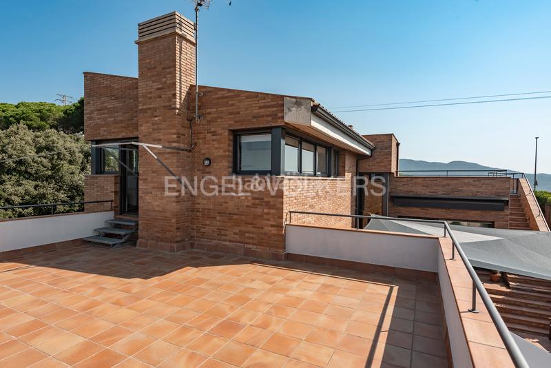 Foto 9d6ff722-38e1-478f-96c8-2d09106fee27. Maison avec chauffage parking piscine dans Ametlla del Vallès (L´)