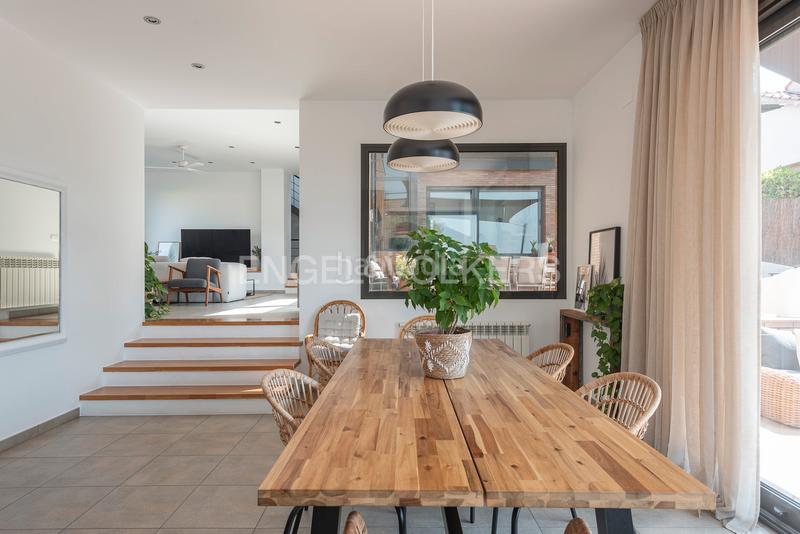 Foto f5c41c76-8035-4b27-b12c-e494c3ecc3de. Maison avec chauffage parking piscine dans Ametlla del Vallès (L´)