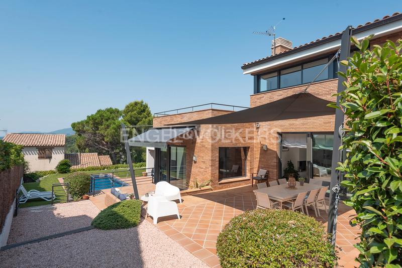 Foto f8f9d2cb-6d74-4a6b-a122-f5dc8dcdf283. Maison avec chauffage parking piscine dans Ametlla del Vallès (L´)