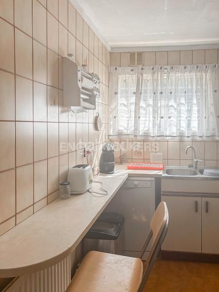 Foto 444a9ab1-24d1-45f1-93d2-884002d957e5. Rent house with heating parking in Cabrils