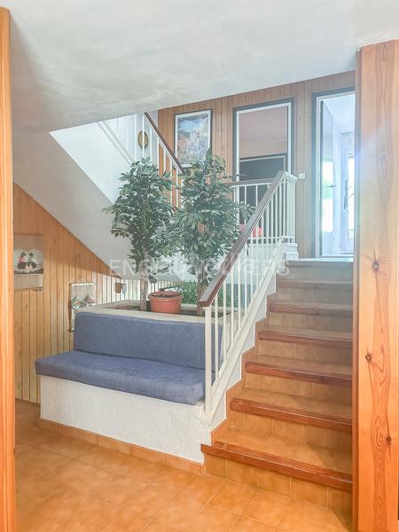 Foto 9801d36b-be73-44a0-904a-70b2d808a17e. Rent house with heating parking in Cabrils