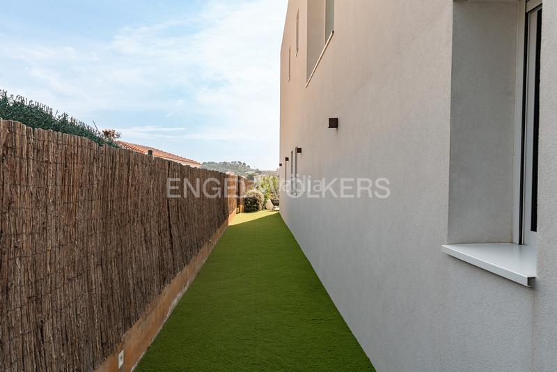 Foto c3b16877-36d3-421a-80cc-2ede9a5cd47e. Casa fantastica casa unifamiliar con piscina en Pinemar Pineda de Mar