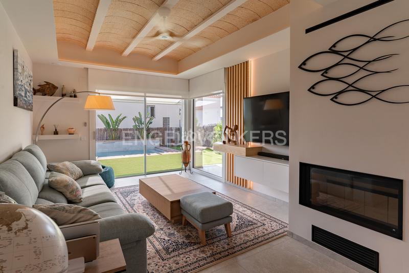 Foto c55b27e4-2760-447a-9596-8016cb4389eb. Casa fantastica casa unifamiliar con piscina en Pinemar Pineda de Mar