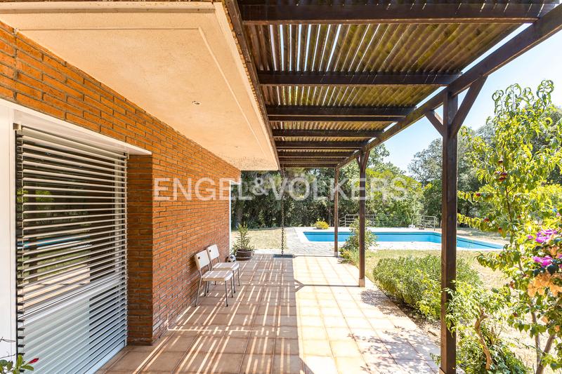Foto 07c6d4b2-3f69-4d0c-99ee-db9ca95e75ae. Casa preciosa casa con piscina y gran terreno en can font en Castellar del Vallès