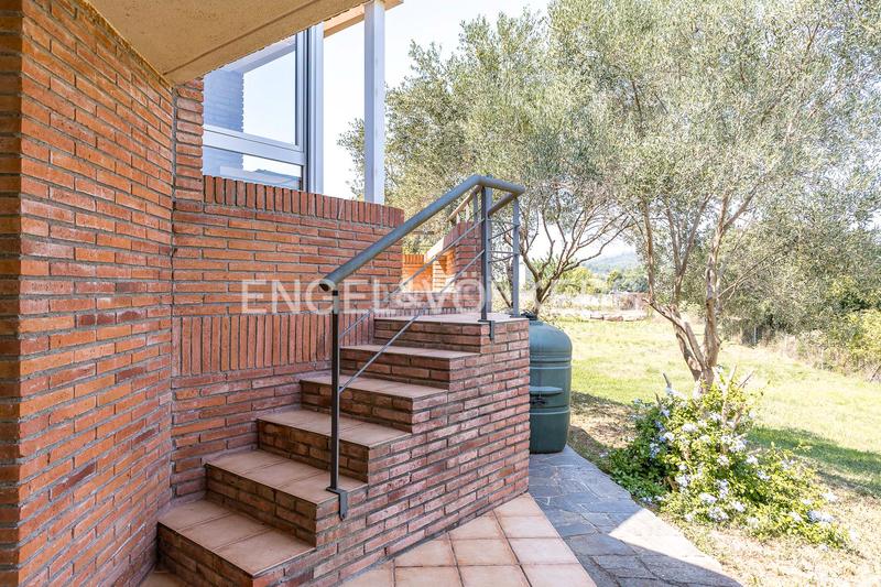 Foto 0b696692-3d9a-469e-8e69-9a1aa9774105. Casa preciosa casa con piscina y gran terreno en can font en Castellar del Vallès