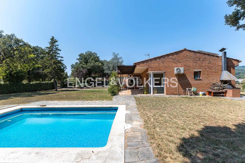 Foto 160c398f-522a-464c-a69c-8fb4f371ebd6. Casa preciosa casa con piscina y gran terreno en can font en Castellar del Vallès
