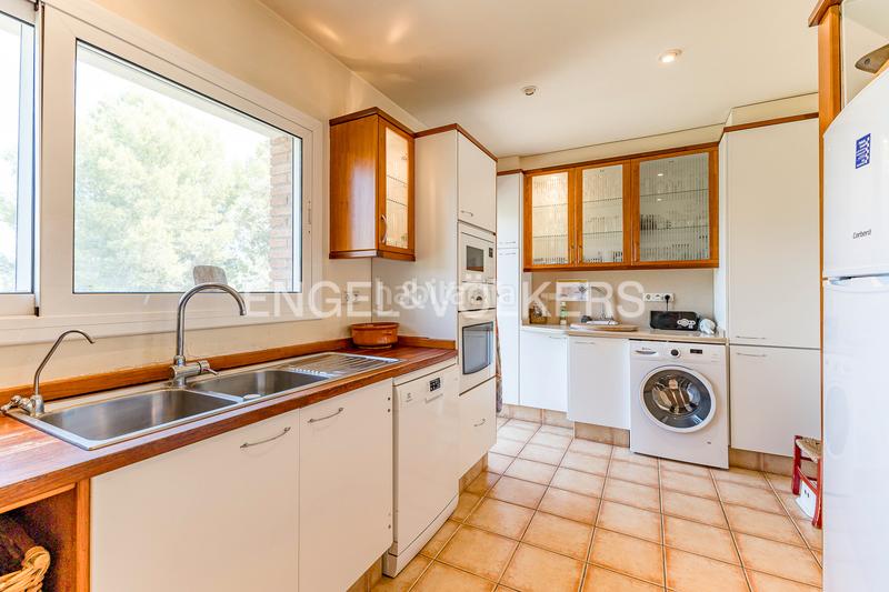 Foto 1ea45a5b-8645-4c78-bf76-ed5f6935f617. Casa preciosa casa con piscina y gran terreno en can font en Castellar del Vallès