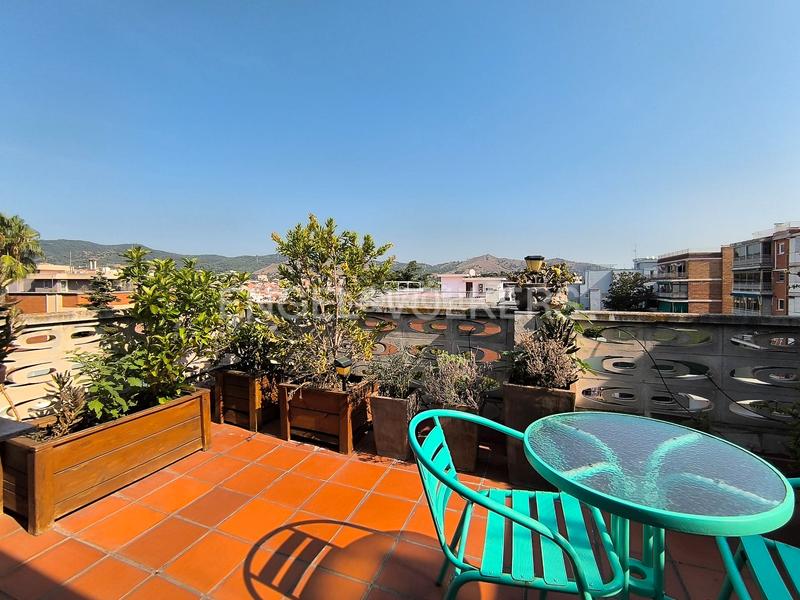 Foto 11914687-2423-4b33-9a9d-b1c63f11f776. Location attique avec chauffage dans La Font d´en Fargues Barcelona