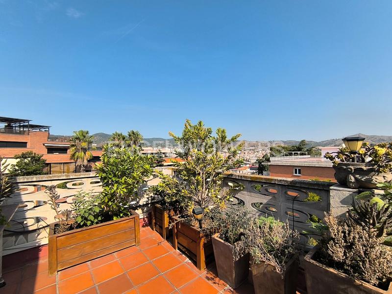 Foto 892f9890-194b-4466-852e-a62c12a88322. Location attique avec chauffage dans La Font d´en Fargues Barcelona
