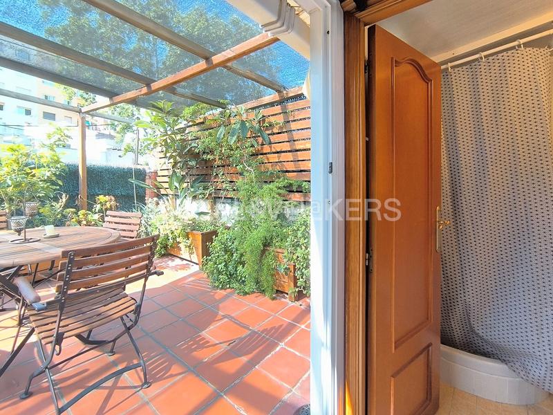 Foto 96186d57-8892-4b7f-b670-f3fde3c48242. Location attique avec chauffage dans La Font d´en Fargues Barcelona