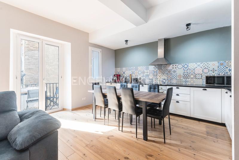 Foto db5251f0-8693-4a68-8dc2-4c8bac421a36. Location appartement avec chauffage dans Raval Barcelona