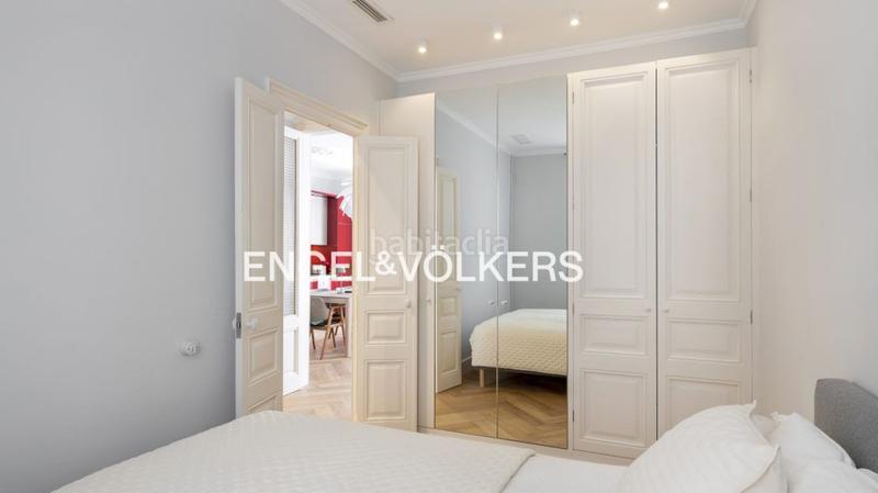 Foto 4c837548-f2b4-4c30-b5f9-6d47c275c78a. Piccolo appartamento con riscaldamento in L´Antiga Esquerra de l´Eixample Barcelona