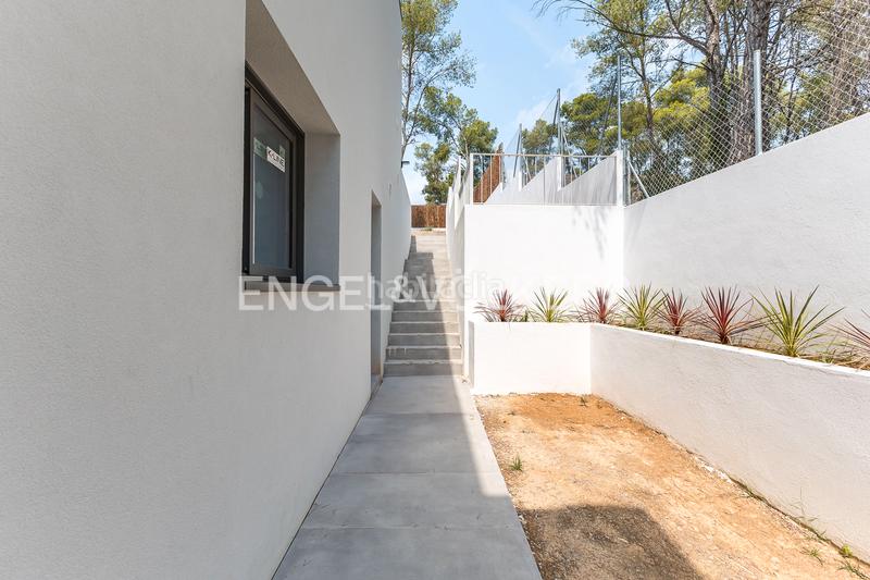 Foto 9f3381ad-7991-416e-97e3-f01f9ebf1842. Casa moderna y luminosa casa unifamiliar en Mas Alba, sitges en Sant Pere de Ribes