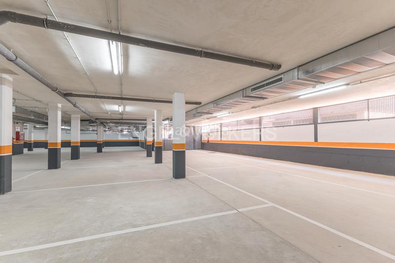 Foto 6627829d-2083-462a-8fbf-c85b0f8e59ad. Attique avec chauffage parking dans Canet de Mar