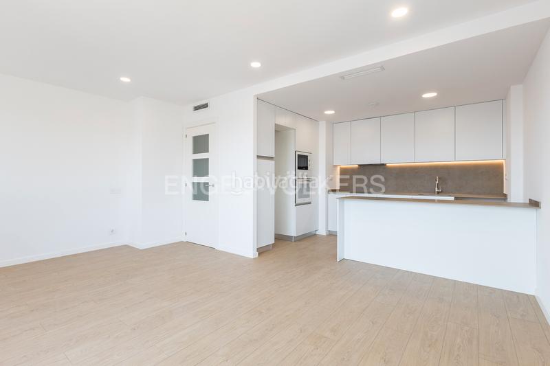 Foto becd90a5-a974-47b7-aae9-52de1e000cc9. Attique avec chauffage parking dans Canet de Mar