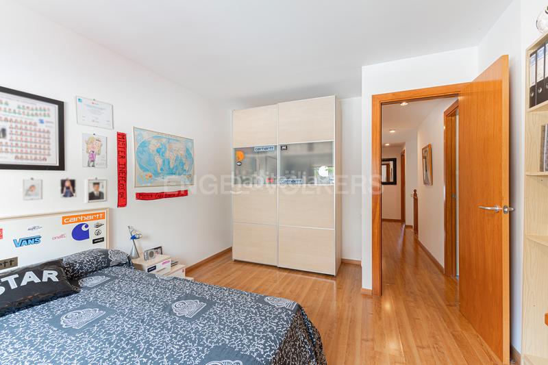 Foto 39ac41d8-9f39-4e0c-a6b9-fae6d7faade0. Dúplex impecable dúplex con terraza y piscina privada en Sitges
