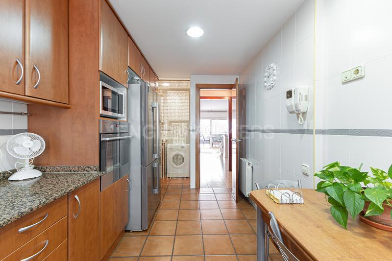 Foto 726cf746-7e57-43c7-913b-e1e51c334561. Dúplex impecable dúplex con terraza y piscina privada en Sitges