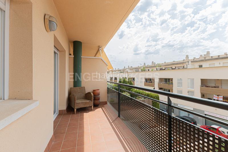 Foto 7e835288-e588-4165-9e0b-dbc641d8edcb. Dúplex impecable dúplex con terraza y piscina privada en Sitges