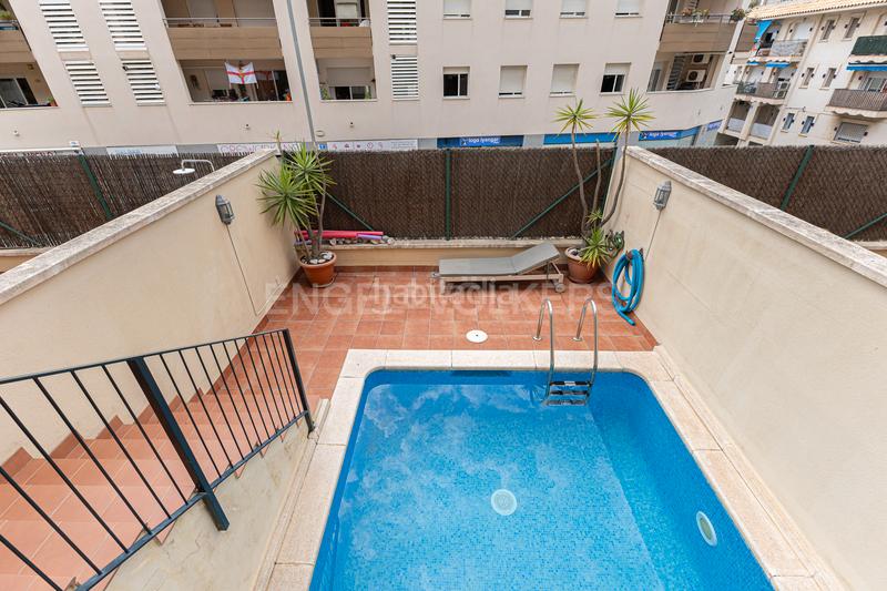 Foto 921c237e-3012-412b-af38-91aa008a722e. Dúplex impecable dúplex con terraza y piscina privada en Sitges