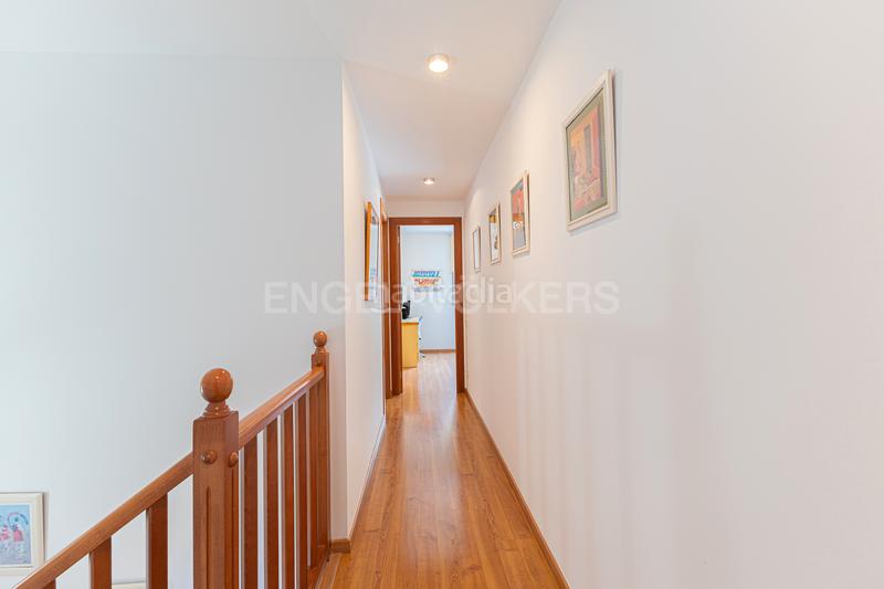 Foto d3dd4443-695e-427c-b2b7-774b24a9b490. Dúplex impecable dúplex con terraza y piscina privada en Sitges