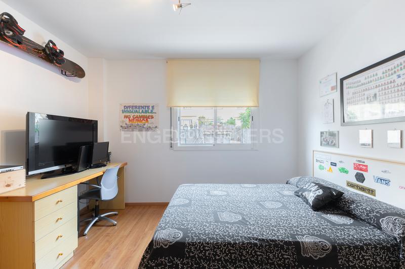 Foto f5b1f1c6-1ea2-4e8e-ad30-9aba14daba41. Dúplex impecable dúplex con terraza y piscina privada en Sitges