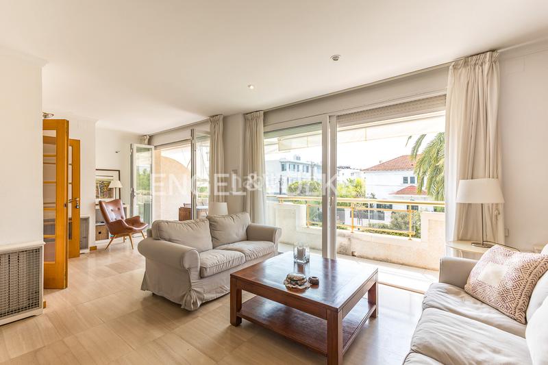 Foto 069ef973-c7d8-45f7-a411-750ceb34e939. Duplex avec chauffage parking piscine dans Can Girona - Terramar - Vinyet Sitges