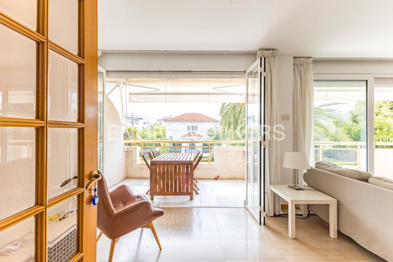 Foto 55843b6c-a304-4a90-a078-9a99c8a3a088. Duplex avec chauffage parking piscine dans Can Girona - Terramar - Vinyet Sitges
