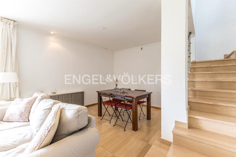 Foto a23269ee-a73e-4a9d-8aef-9ddd8f25ba98. Duplex avec chauffage parking piscine dans Can Girona - Terramar - Vinyet Sitges