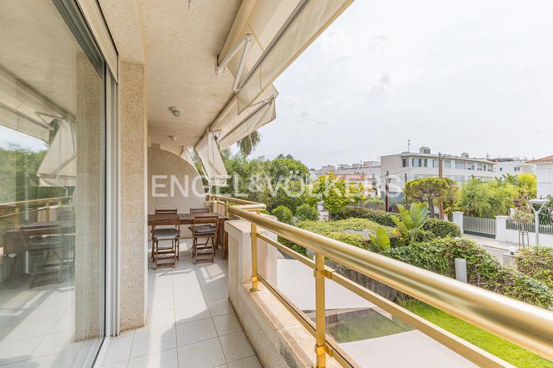 Foto b9dacbce-520d-4bd2-bffd-aaf41ee484ff. Duplex avec chauffage parking piscine dans Can Girona - Terramar - Vinyet Sitges