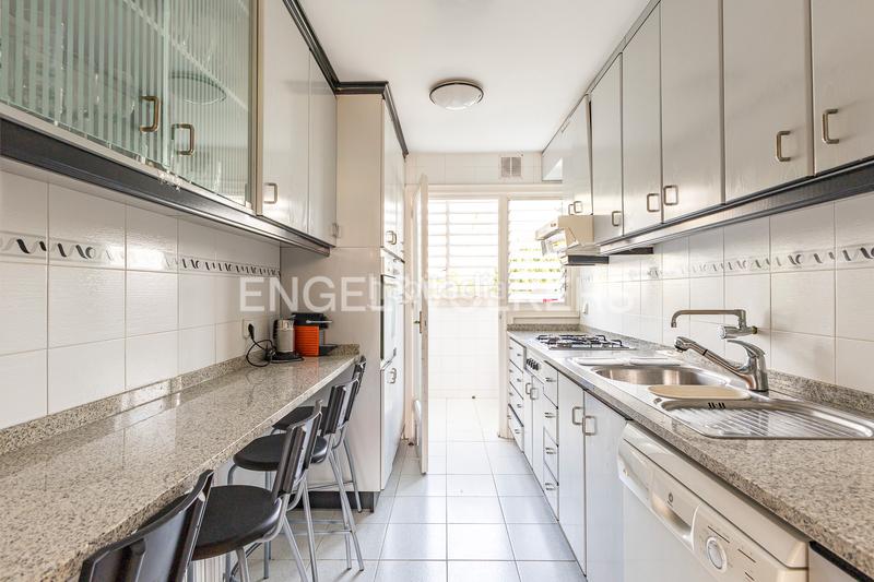 Foto ba836ff1-9ca2-48f7-8d7f-21ec942f0698. Duplex avec chauffage parking piscine dans Can Girona - Terramar - Vinyet Sitges
