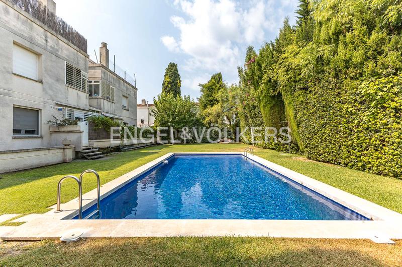 Foto c596040d-5f57-4d75-94b1-31e81bfd164e. Duplex avec chauffage parking piscine dans Can Girona - Terramar - Vinyet Sitges