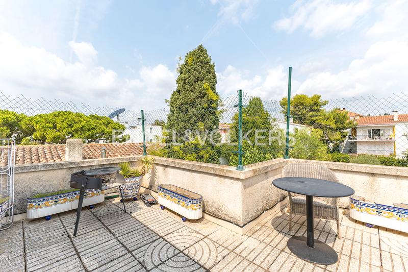 Foto ee506b17-4800-4073-8767-c8bd2029f8f1. Duplex avec chauffage parking piscine dans Can Girona - Terramar - Vinyet Sitges