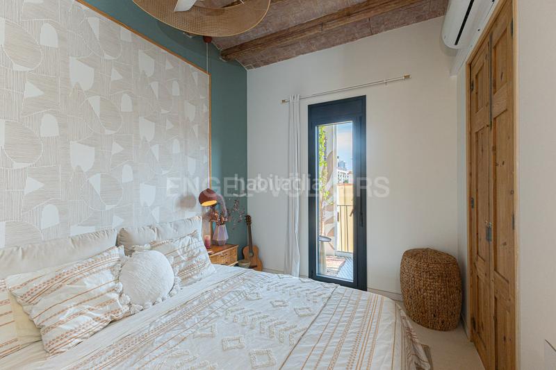 Foto 6ccdacd4-ba2d-441b-847e-2cc367122aca. Ático lujoso ático reformado con balcón soleado, cerca de la playa y en el barrio de poblenou diagonal mar en Barcelona