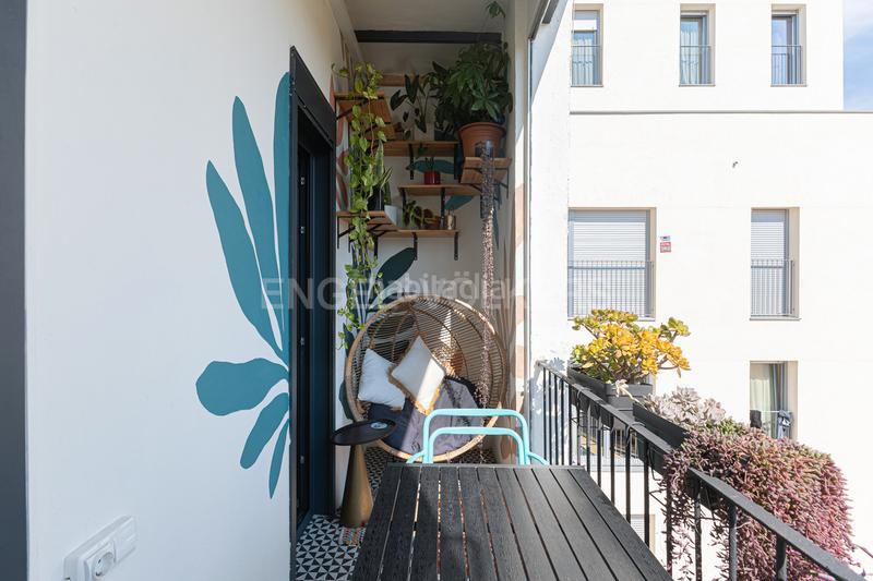Foto ad1347bf-322b-4edc-beb2-3b809698568e. Ático lujoso ático reformado con balcón soleado, cerca de la playa y en el barrio de poblenou diagonal mar en Barcelona