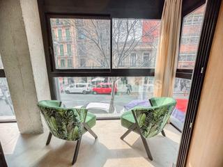Lloguer Apartament a El Camp de l´Arpa del Clot. Elegante piso temporal tipo loft en la sagrada familia
