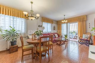 Appartement à Sant Joan. Piso amplio y muy soleado, junto al centro de vilanova