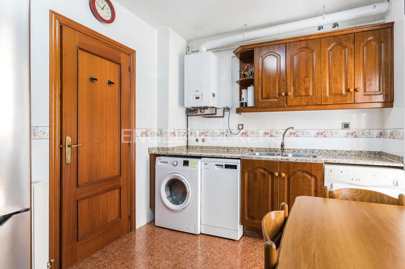 Foto f43567dc-ebf0-48b6-a774-74218cec8d7d. Piccolo appartamento con riscaldamento parcheggio in Vilanova i la Geltrú